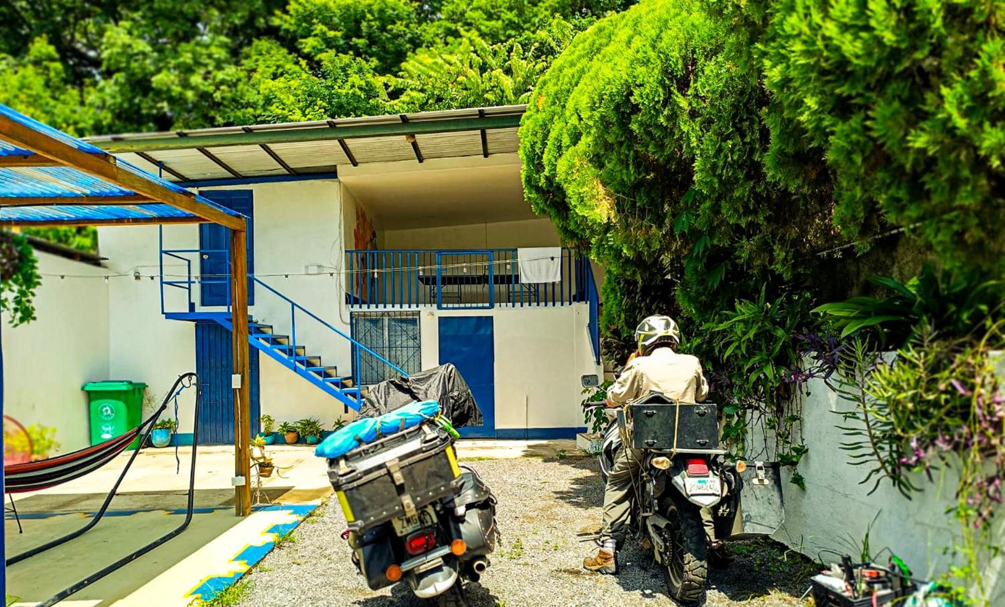 Hostal El Rio León Exterior foto